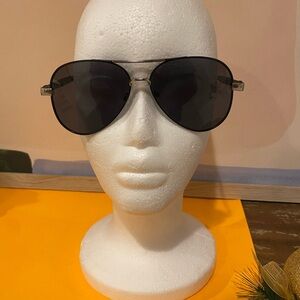 Stylish Unisex Black Aviator Sunglasses